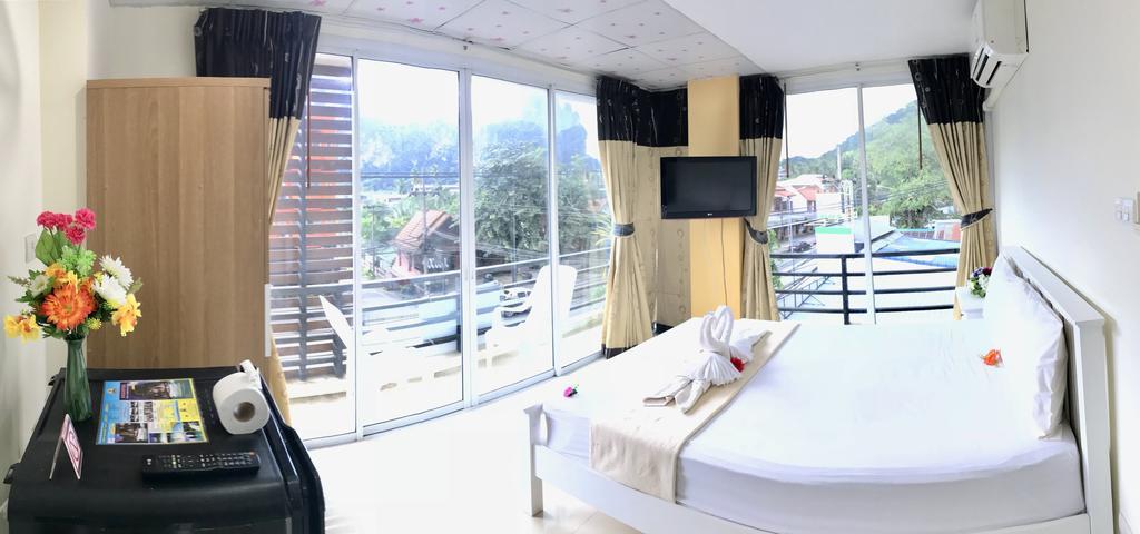 J Apartment Ao Nang Bagian luar foto