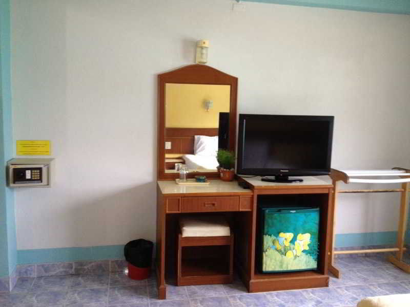 J Apartment Ao Nang Bagian luar foto