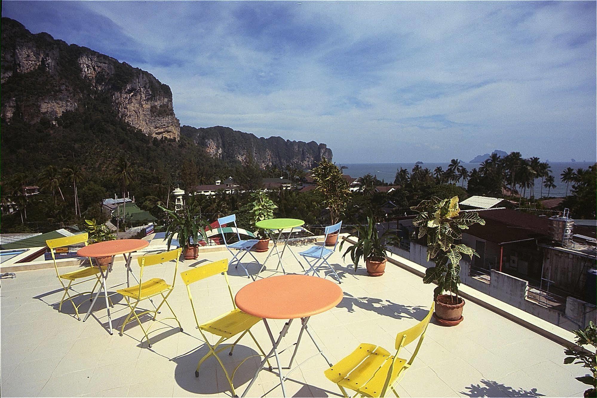 J Apartment Ao Nang Bagian luar foto