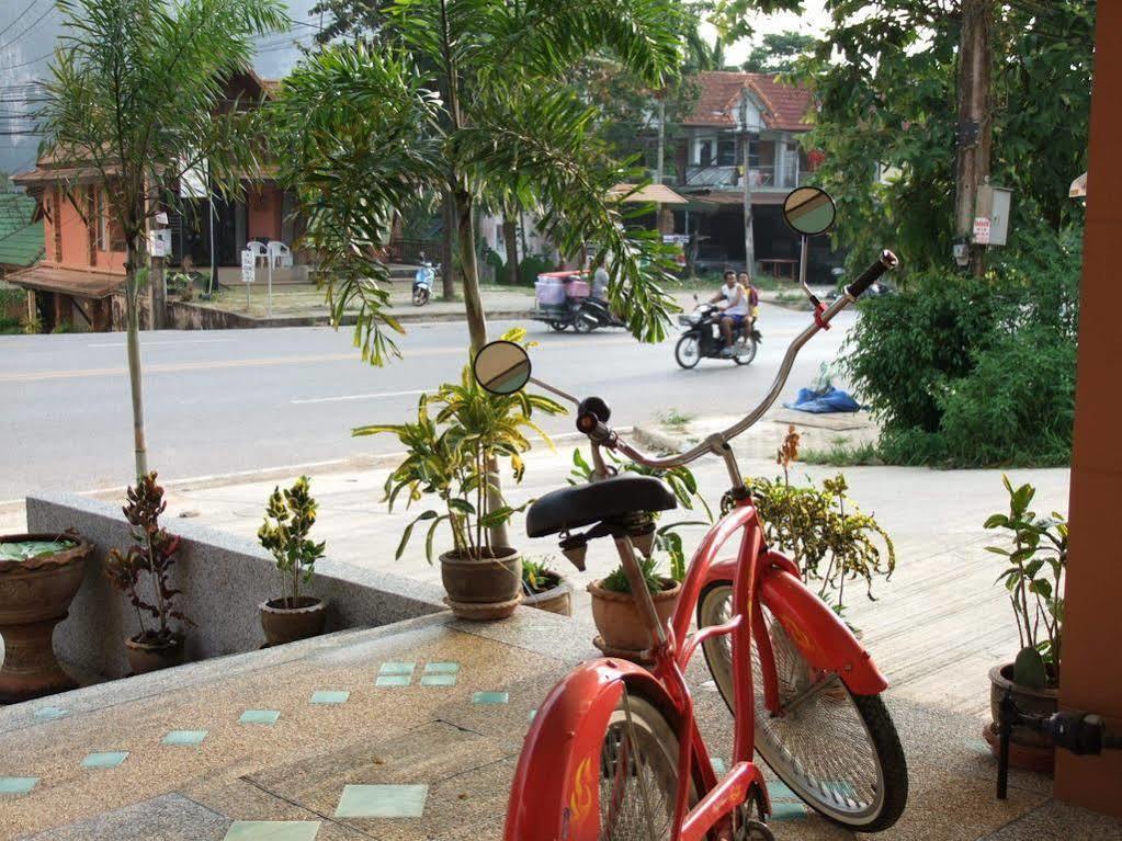 J Apartment Ao Nang Bagian luar foto
